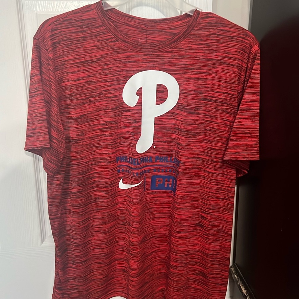 NWT Philadelphia Phillies Nike Dri Fit T-Shirt men’s/ women’s / unisex